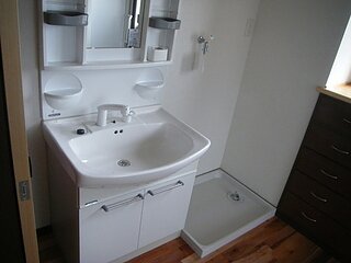 使いやすさとデザイン性を両立｜鹿児島県曽於郡アキ建設の洗面台・洗面所水回りリフォーム（都城・串間・垂水・志布志・南大隅町・肝付）のイメージ